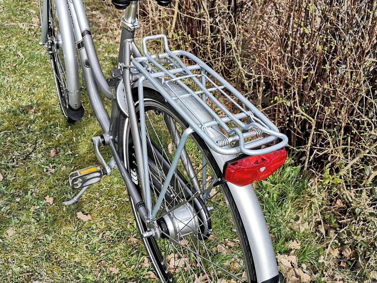 Billede 7 - Kildemoes dame- pige cykel 28" , 51cm , 7 gear,