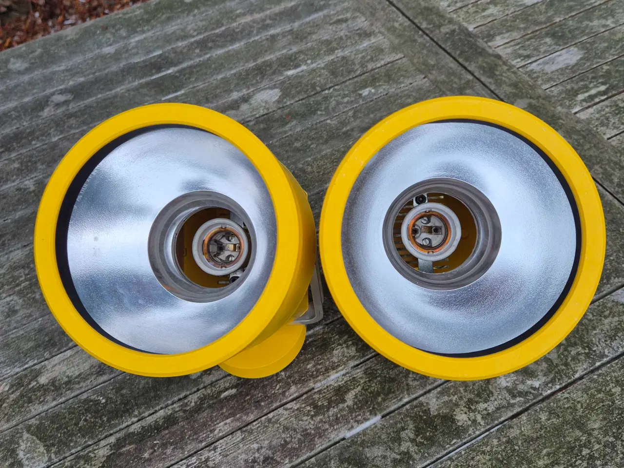 Billede 13 - Smukke gule Unispot fra Louis Poulsen