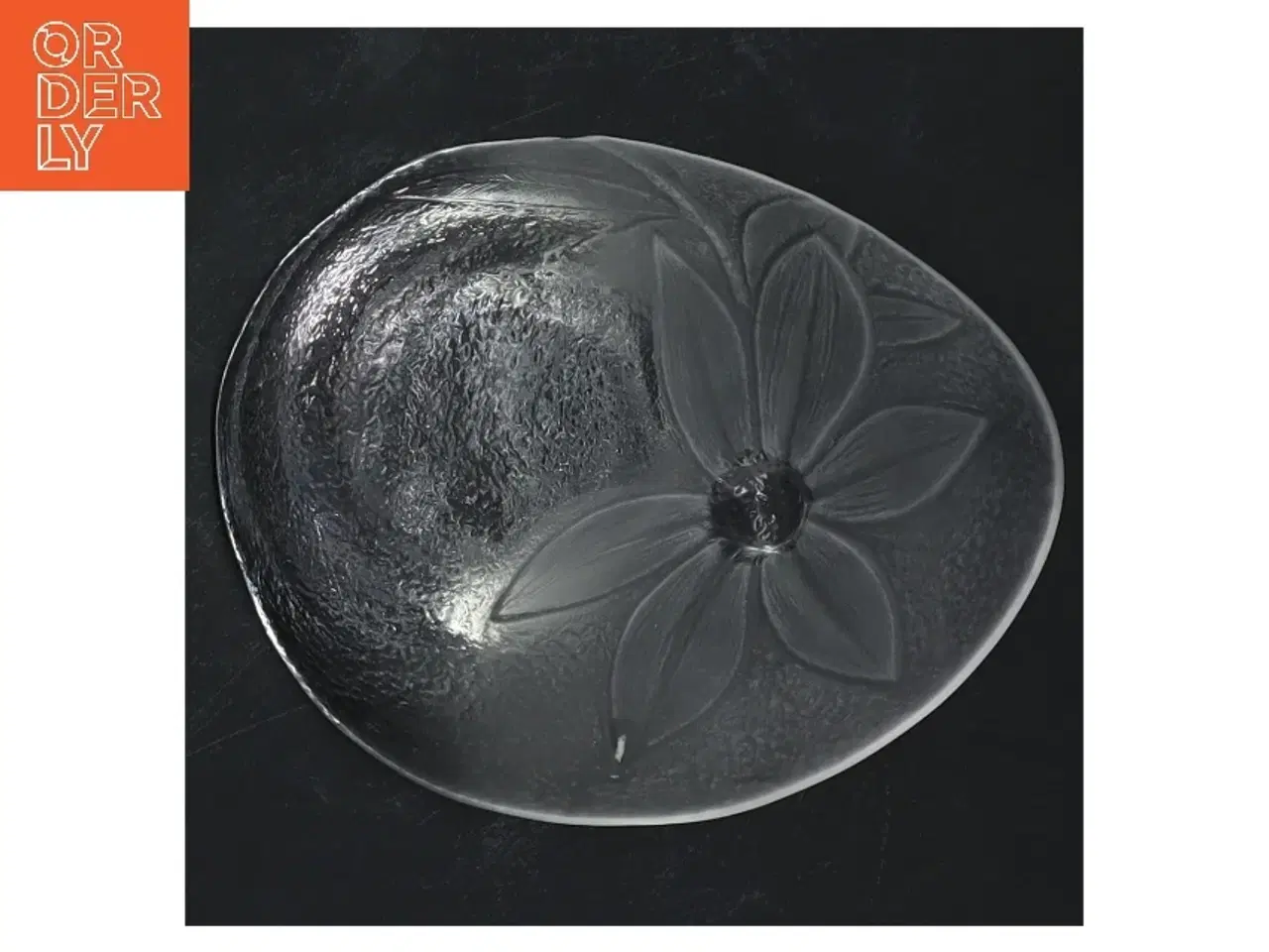 Billede 4 - Mats Jonasson candle lantern made of crystal Glas lysestage med blomstermotiv (str. 12x10 cm)