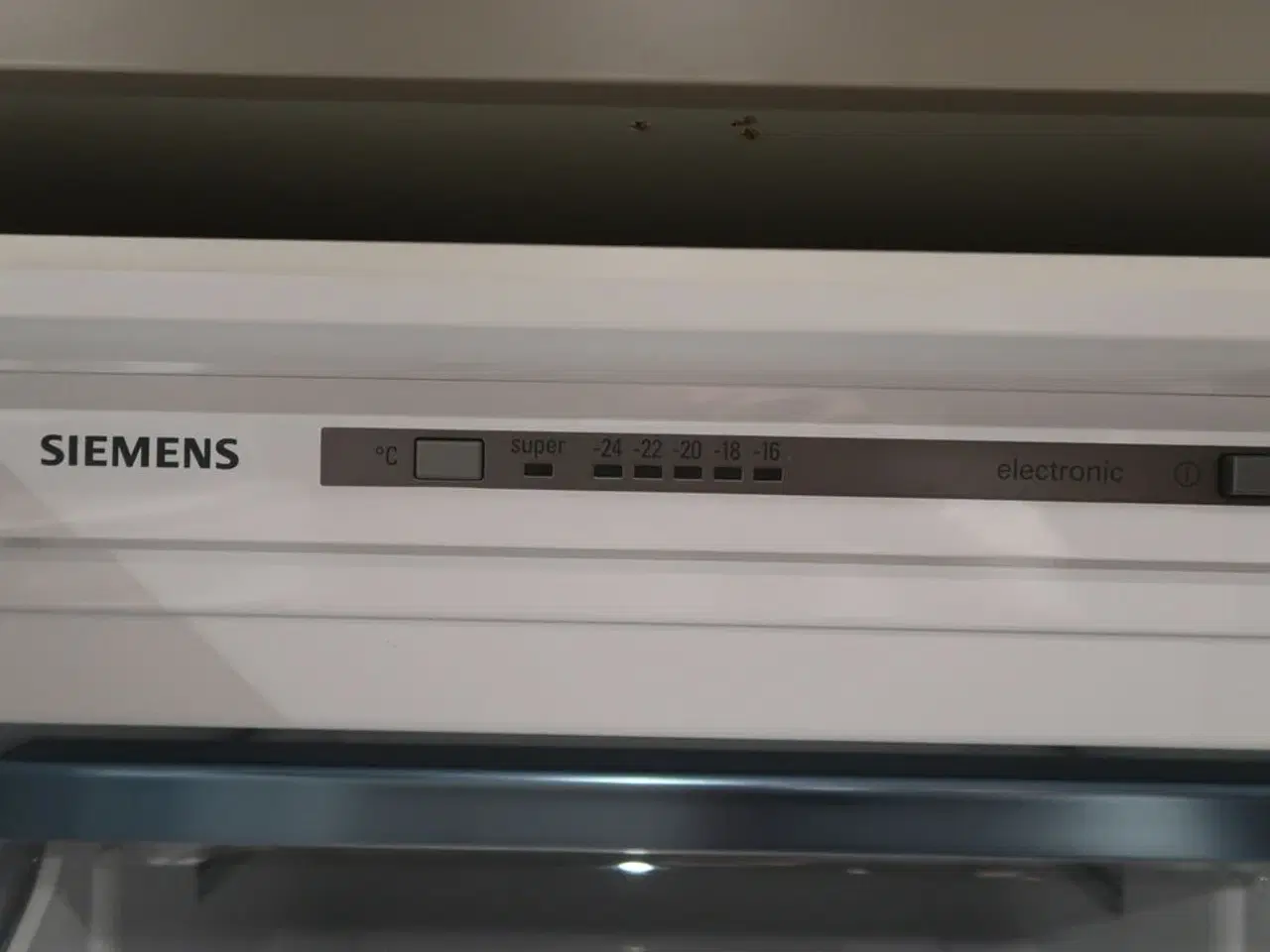 Billede 3 - Siemens iQ500 GI11VADE0 Integrerbart Fryseskab