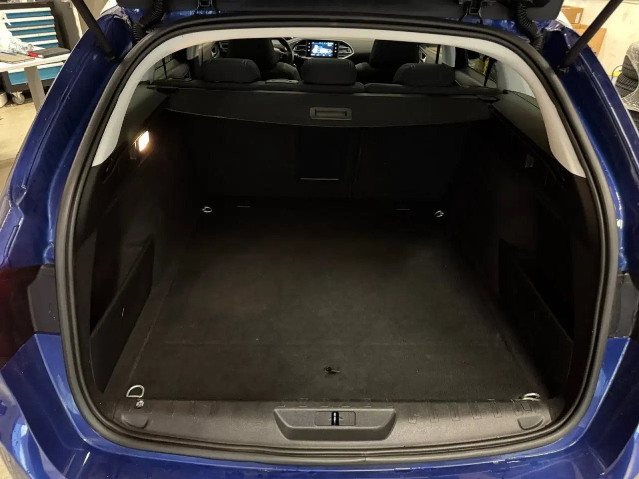 Billede 15 - Peugeot 308 1,5 BlueHDi 130 Allure Sky SW