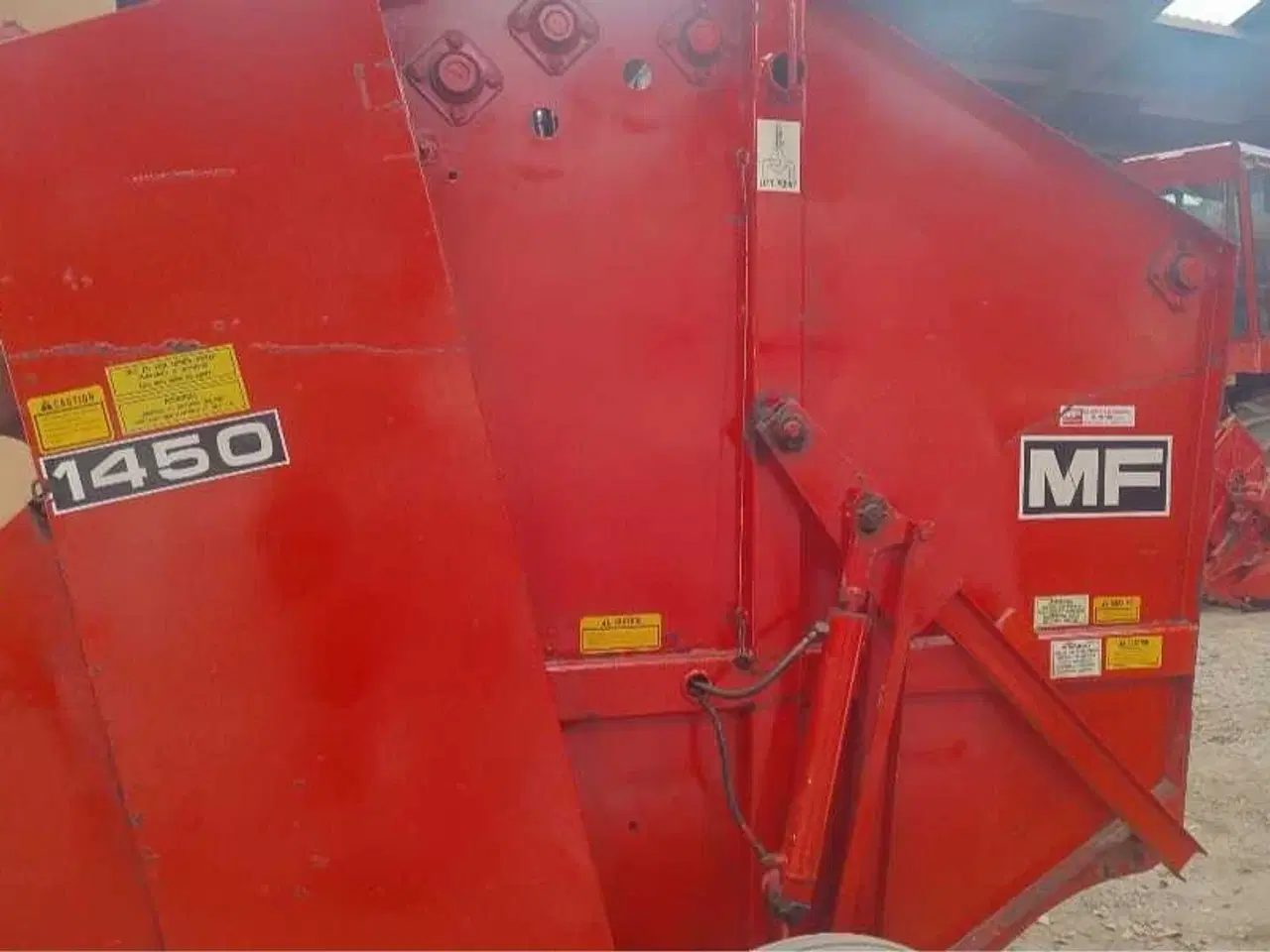 Billede 2 - Rundballepresser Massey Ferguson 1450