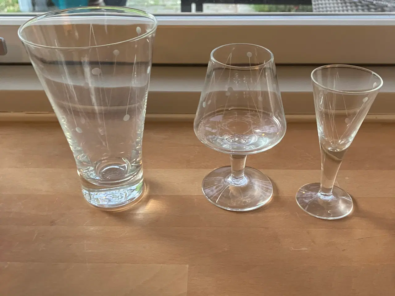 Billede 1 - Clausholm 5 ølglas.  4 snapseglas.  2 cognacglas s