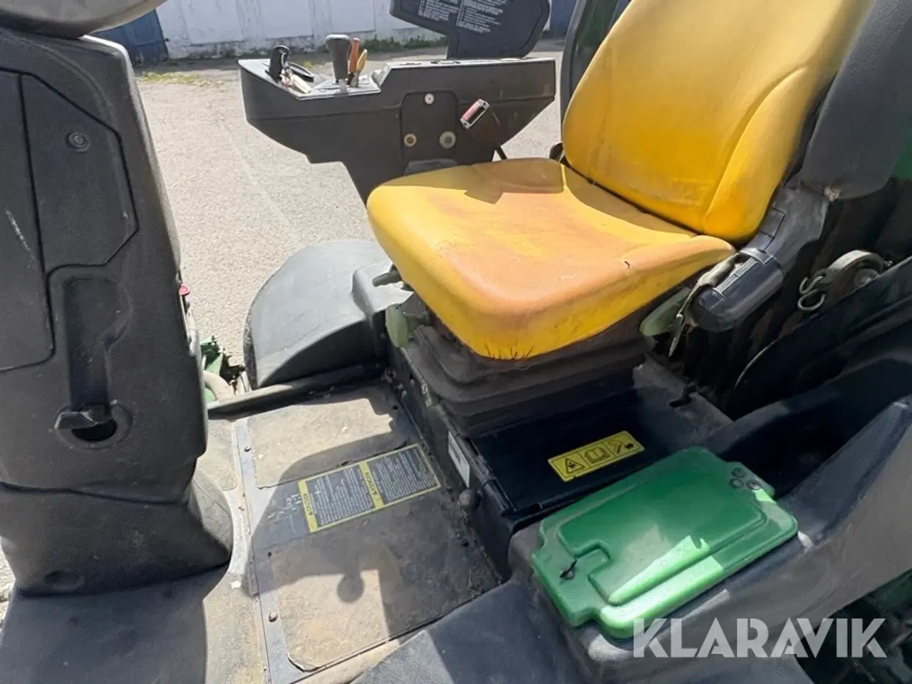 Billede 12 - Græsslåmaskine John Deere 3235C 4WD