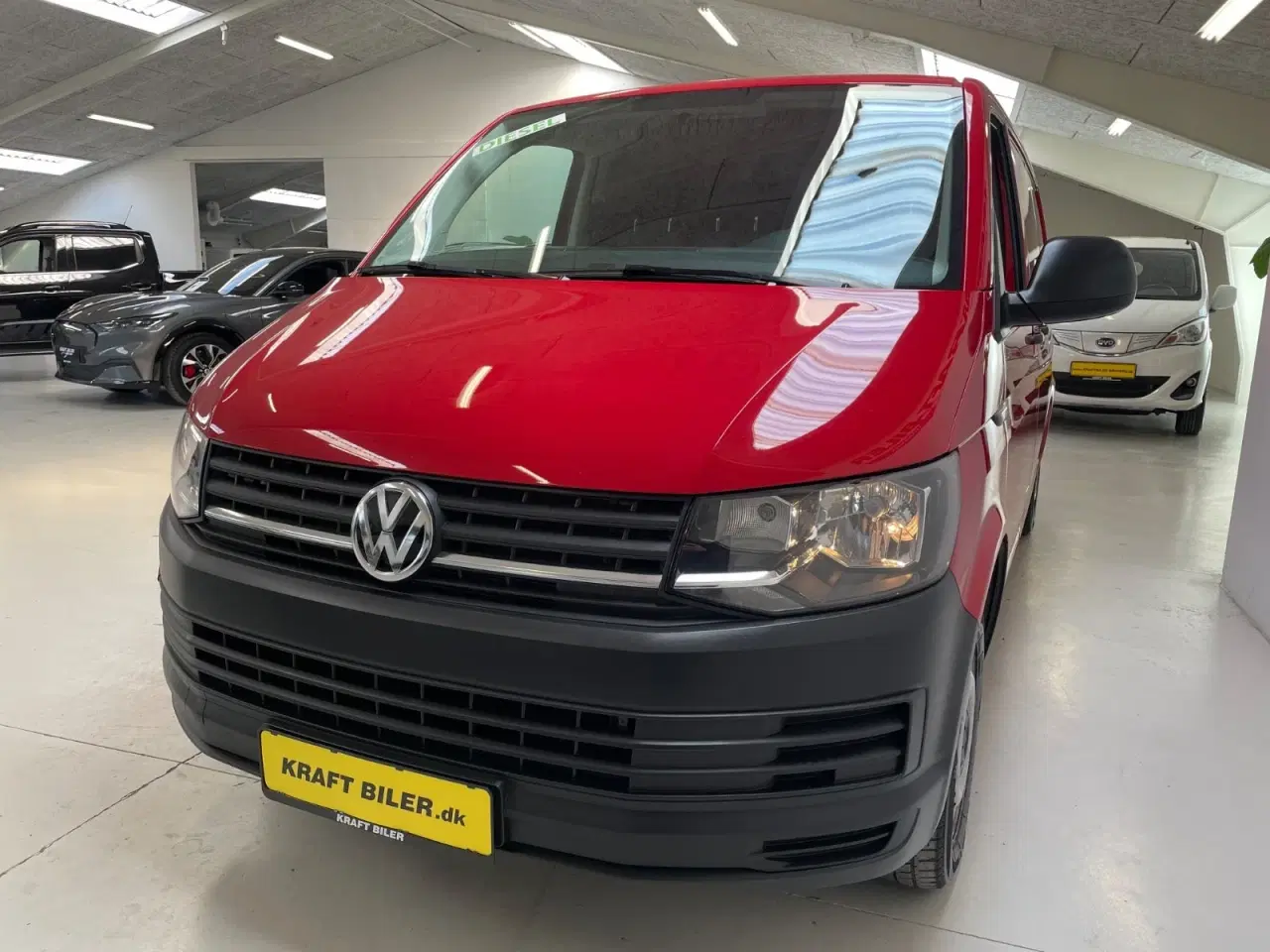 Billede 2 - VW Transporter 2,0 TDi 102 Kassevogn kort