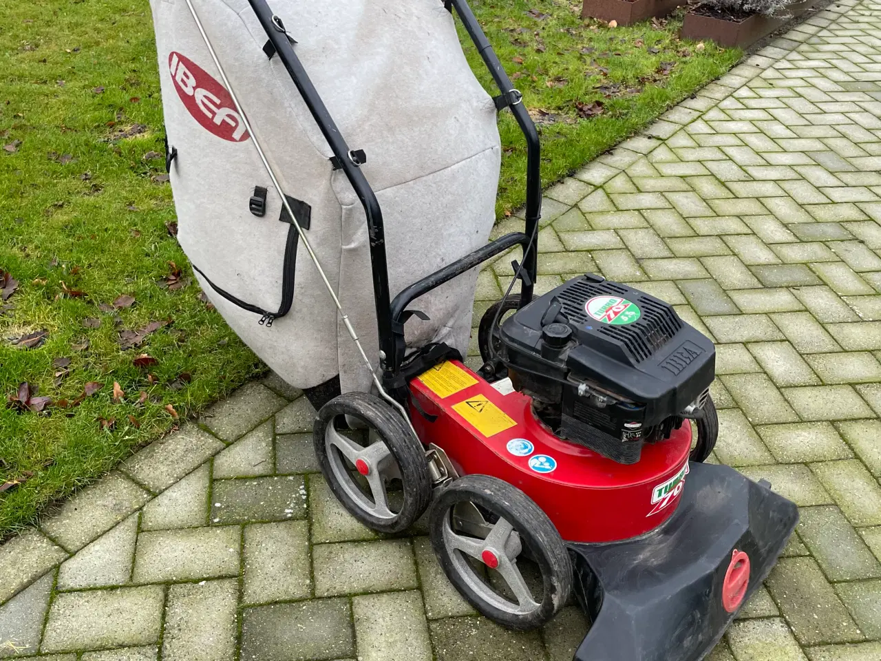 Billede 1 - Løvsuger