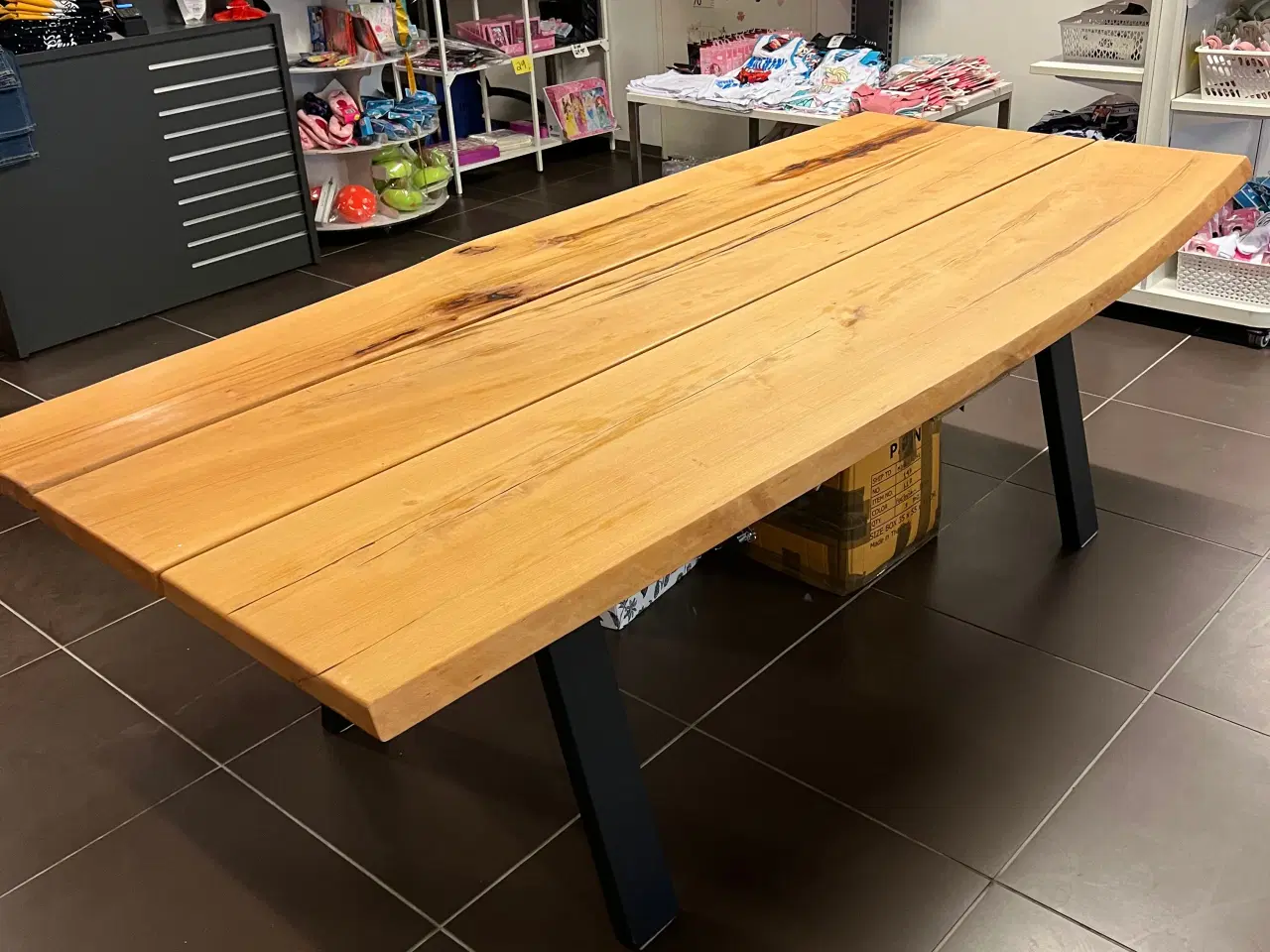 Billede 3 - Planke spisebord 