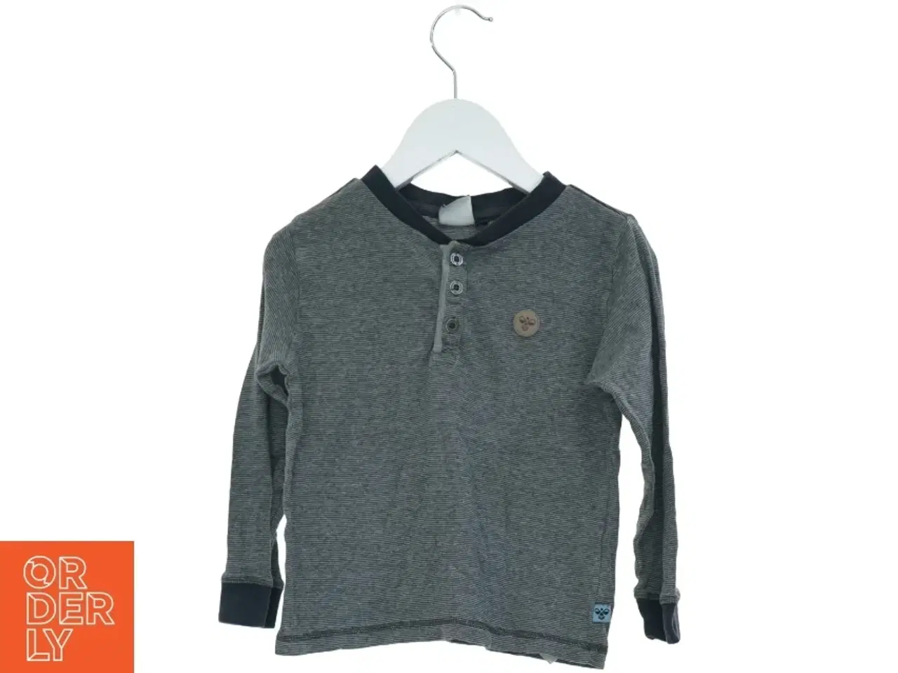 Billede 1 - Bluse fra Hummel (str. 116 cm)