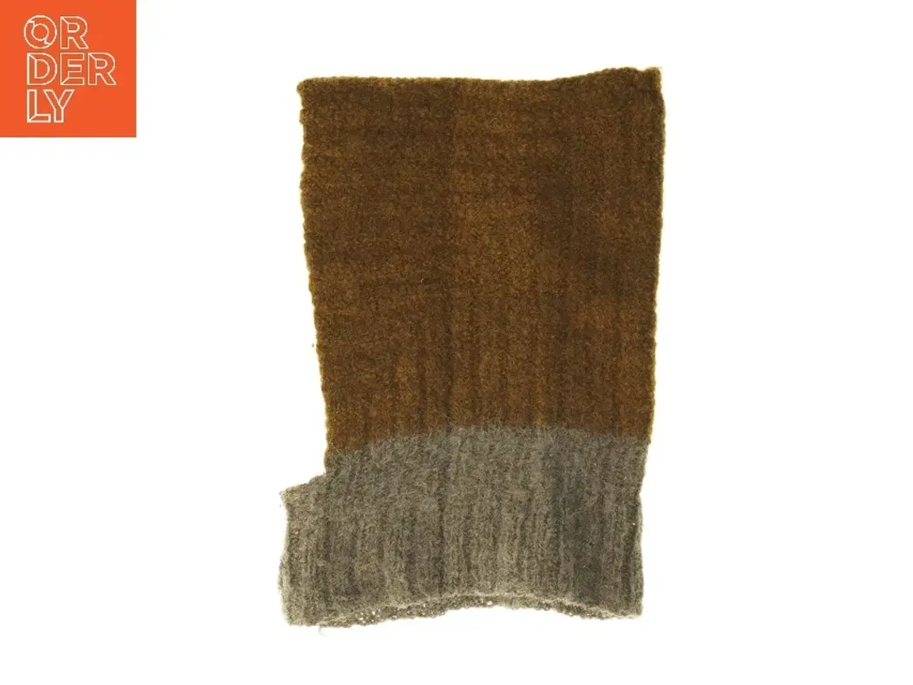 Billede 2 - Strikket elefanthue (str. 29,5x22 cm)