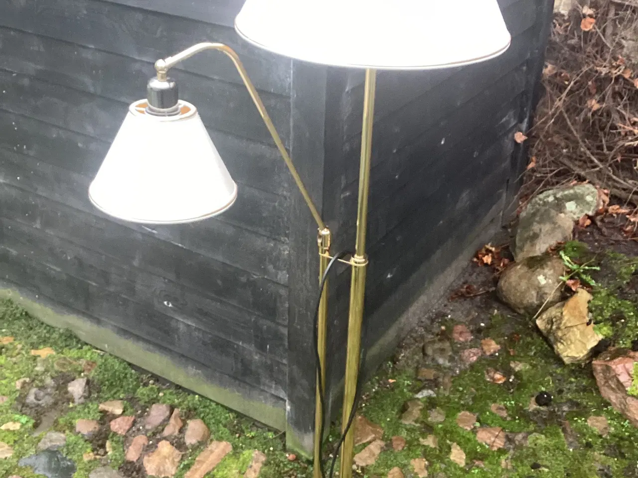 Billede 3 - Messing standerlampe 2 skærme