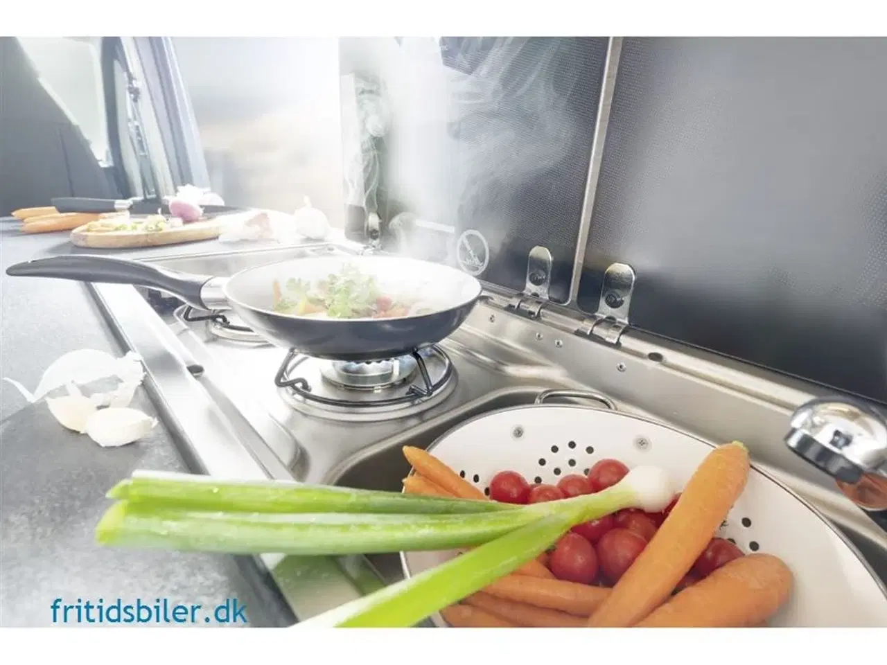Billede 12 - 2024 - RoadCar R 601 140 Hk   Fritidsbil under 6 meter med Køjeseng / dobbeltseng 4 sovepladser bygget på Citroen
