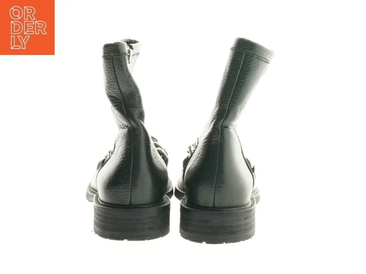 Billede 2 - Ankelstøvler med kædedetalje fra Billi Bi (str. 38 )