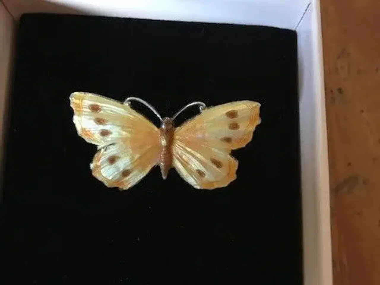 Billede 3 - Smuk gammel emaljeret sommerfugle broche