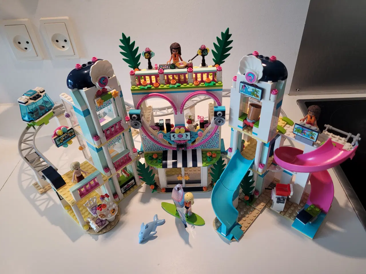 Billede 4 - Lego Friends, 41347 - Heartlake feriecenter 
