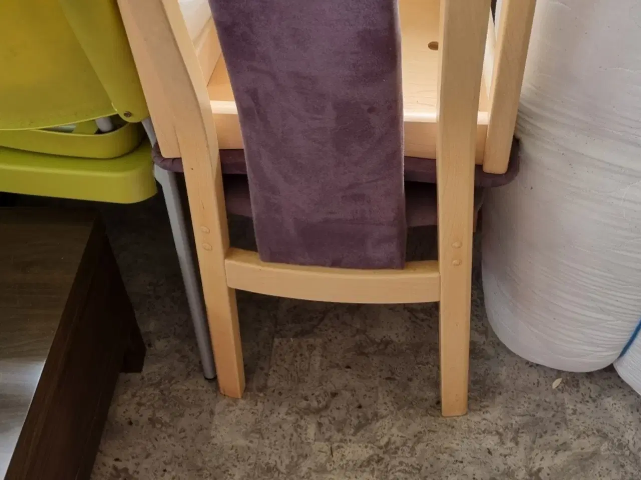 Billede 5 - Spisebord med stole
