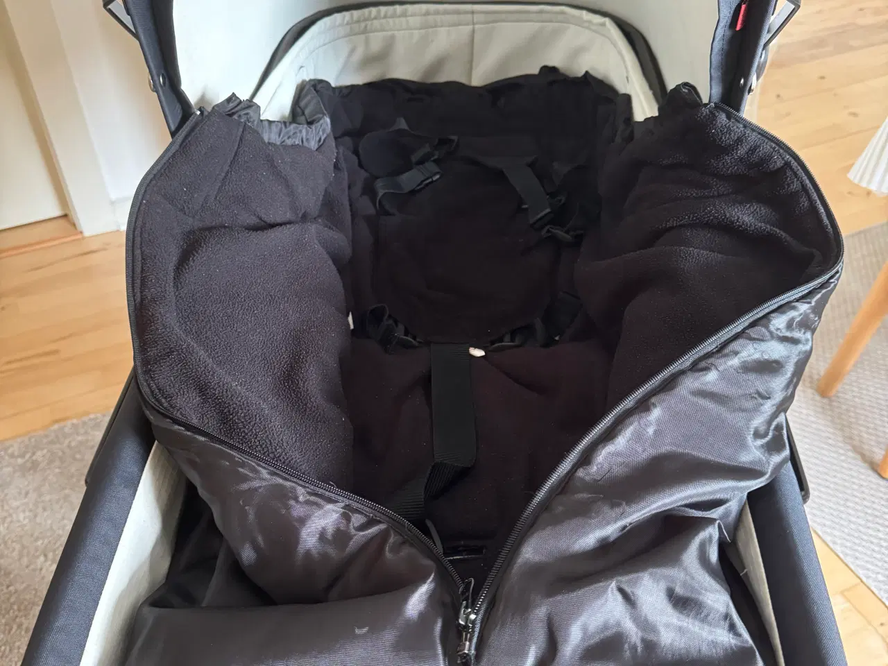 Billede 3 - Odder barnevogn med stort liggemål 