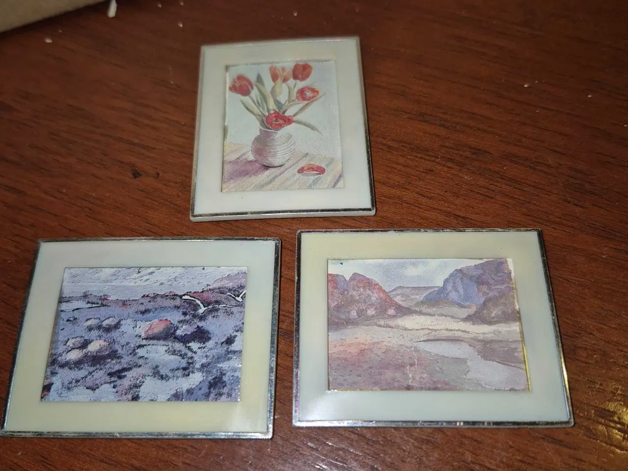 Billede 1 - 3stk lundby dukkehus billeder fra 1984