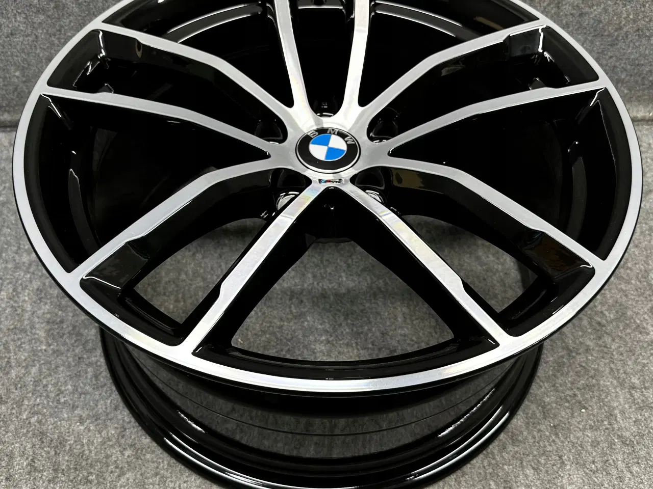 Billede 1 - BMW 5 G30 G31 662M 8J og 9J x 18" 5x112