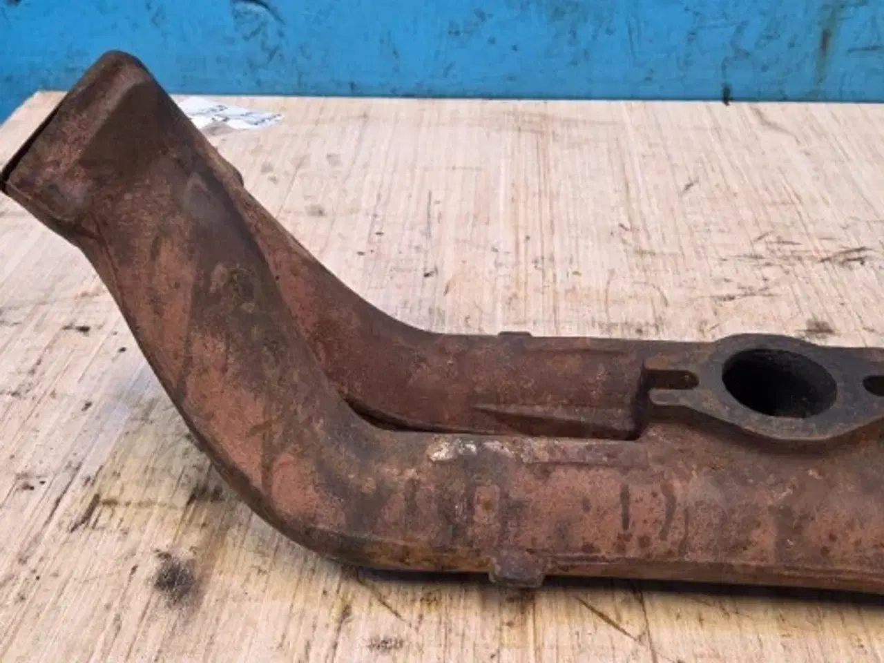 Billede 18 - Mercedes OM502LA Udstødningsmanifold A5421420201