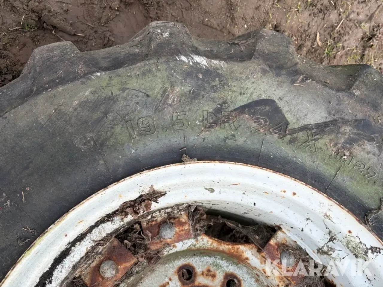 Billede 3 - Traktordæk Michelin 4 styk