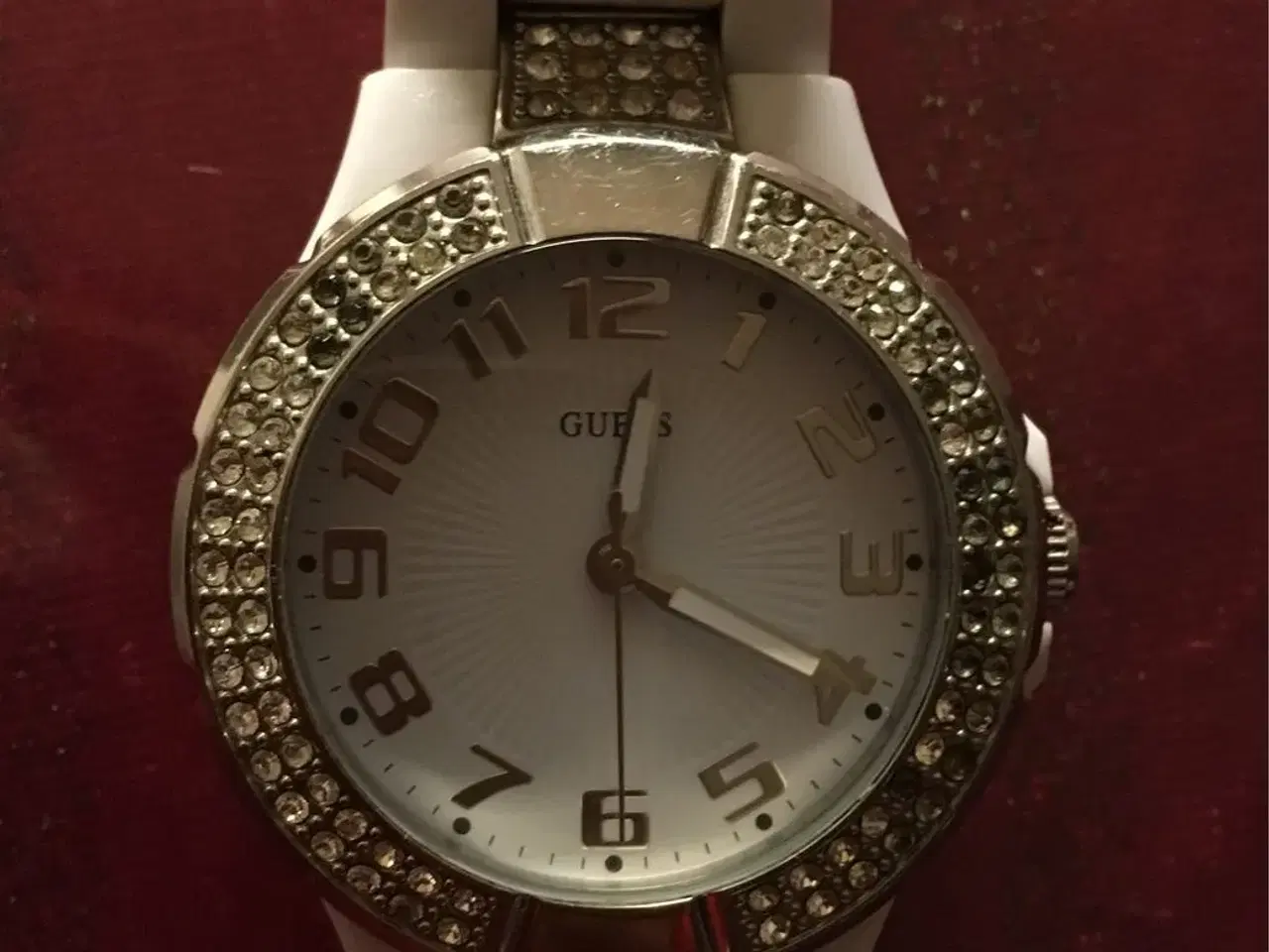 Billede 2 - GUESS ur til salg