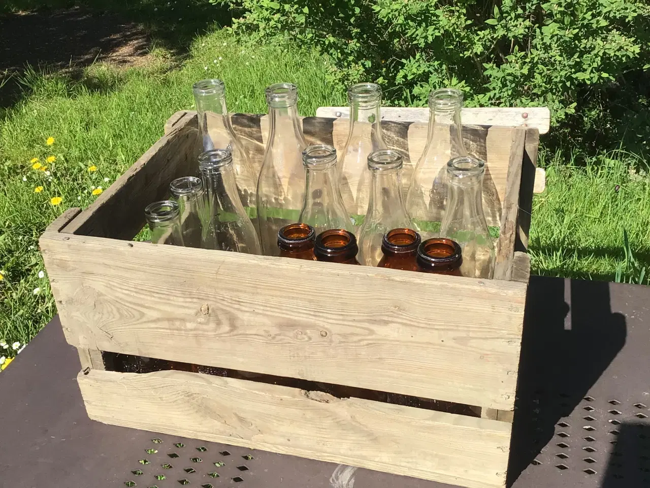 Billede 3 - Mælke kasse og mælkeflasker