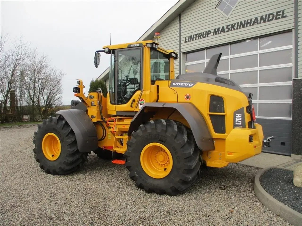 Billede 17 - Volvo L 70 H H2 BEMÆRK MED GARANTI FRA VOLVO FREM TIL DEN 26.11.2026. AGRICULTURE DK-maskine med lang arm, Co-Pilot & med 750mm Michelin MEGA X BIB hjul.