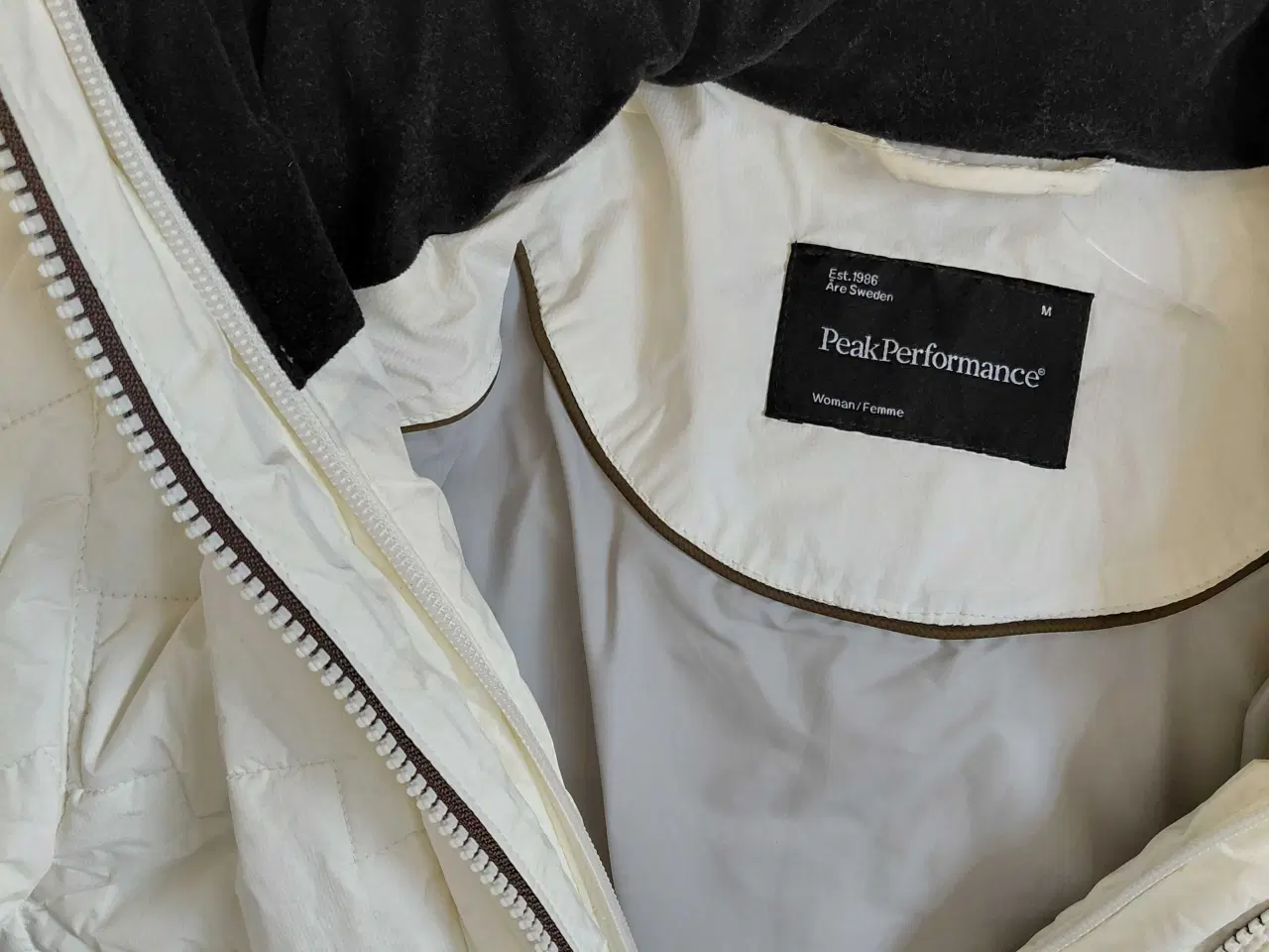 Billede 4 - Vinter jakke med masse af detaljer