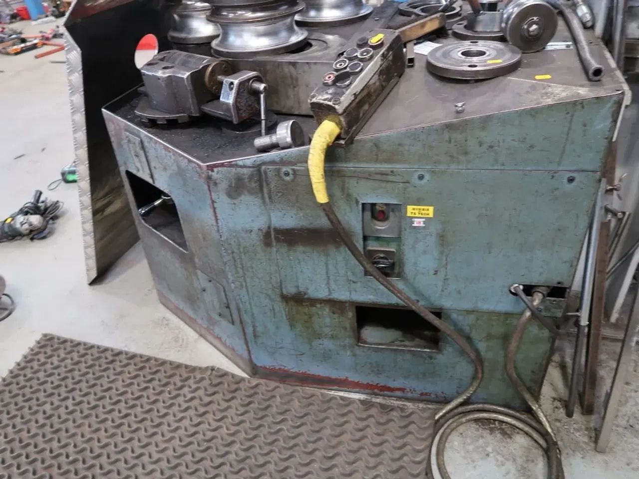 Billede 4 - Profilvalsemaskine