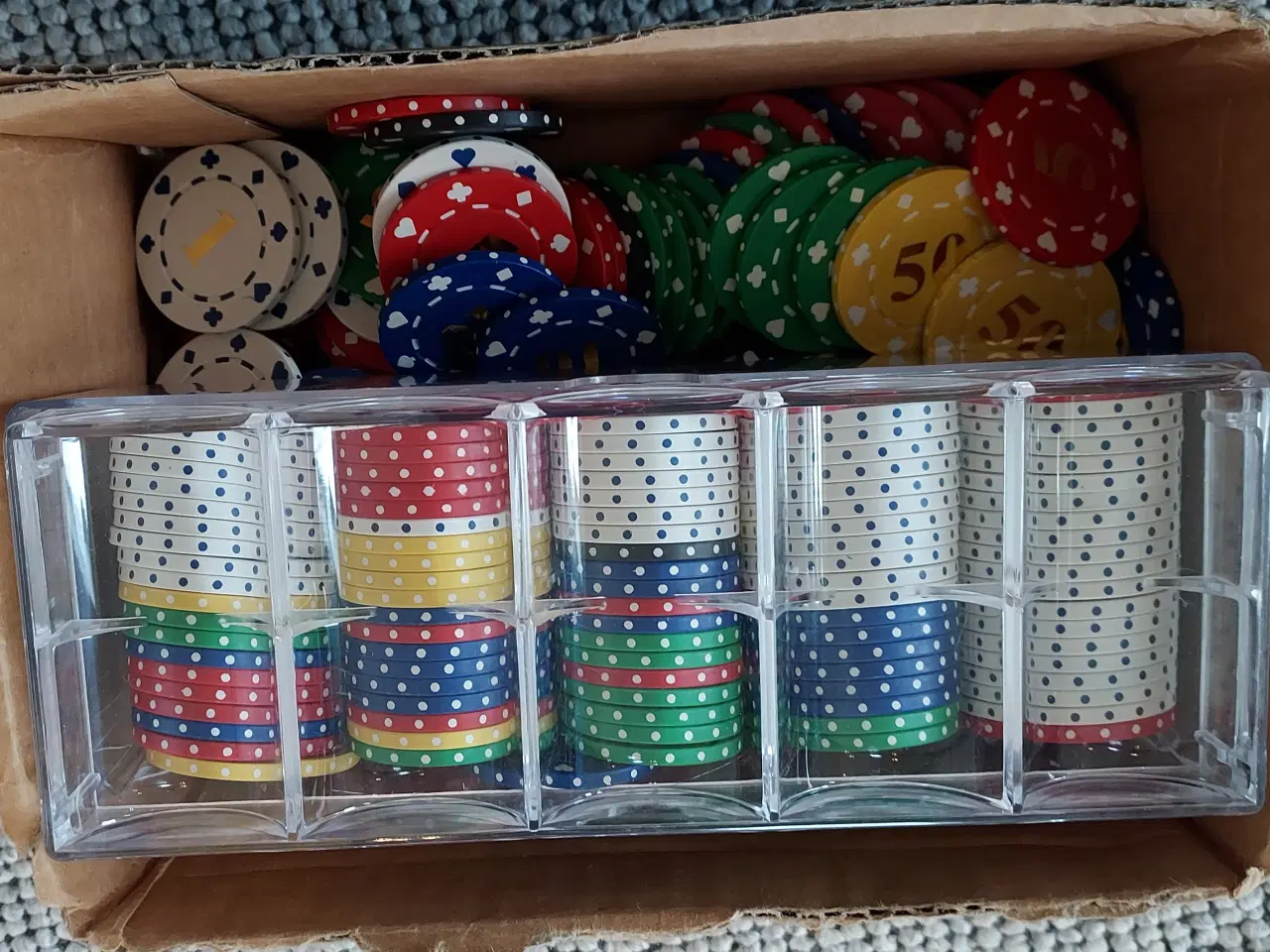Billede 2 - Pokersæt med dug, jetoner mm.