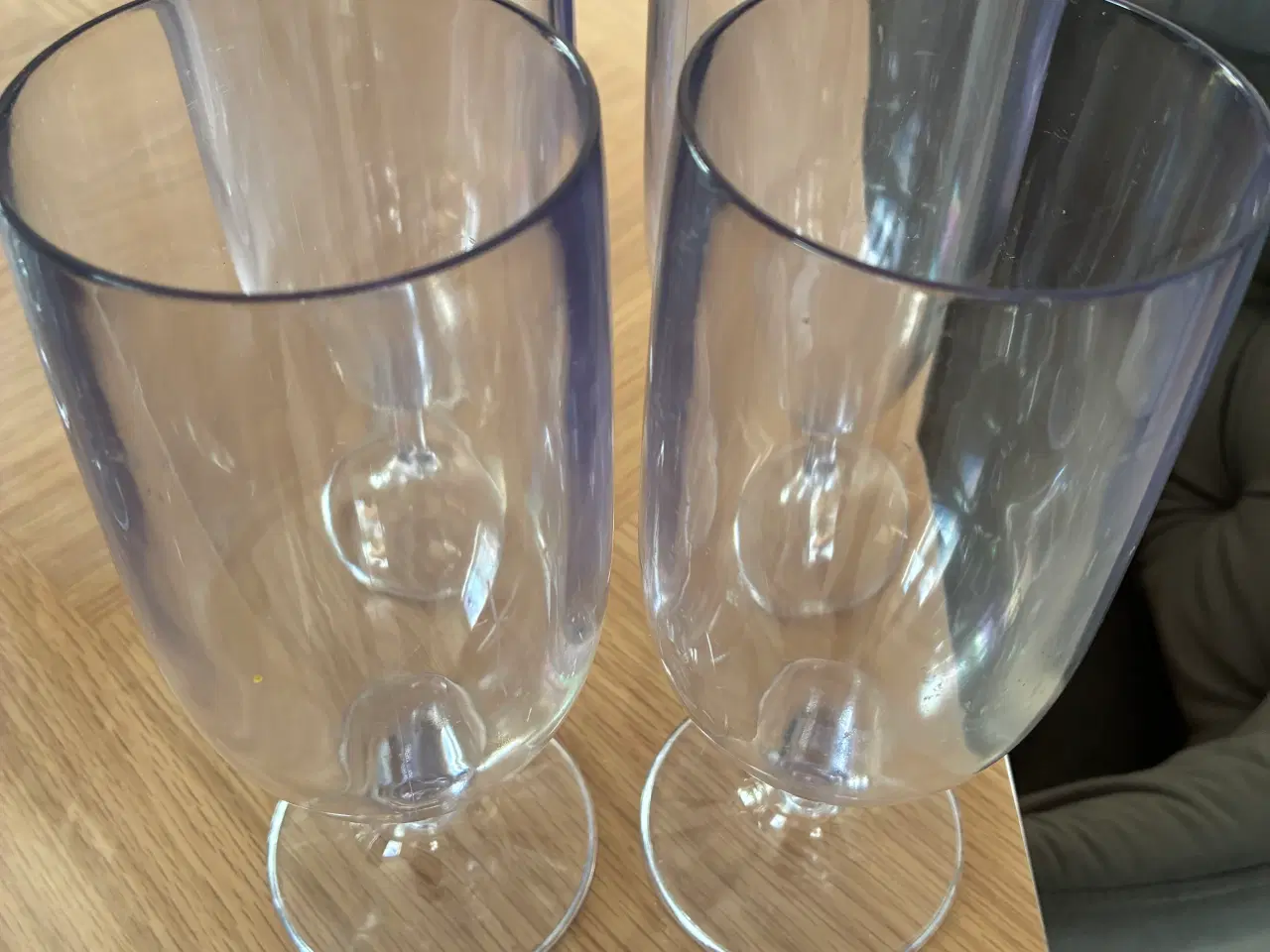 Billede 2 - 16 stk. Campingglas i plast.