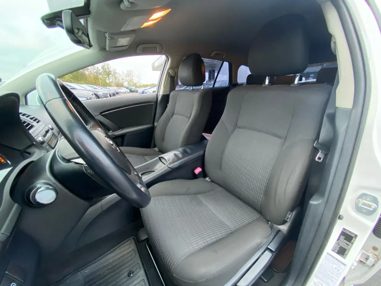 Billede 6 - Toyota Avensis 1,8 VVT-I T1 147HK Stc 6g