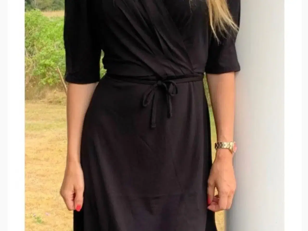 Billede 8 - Freequent smuk sort kjole str. L festkjole jerseyk