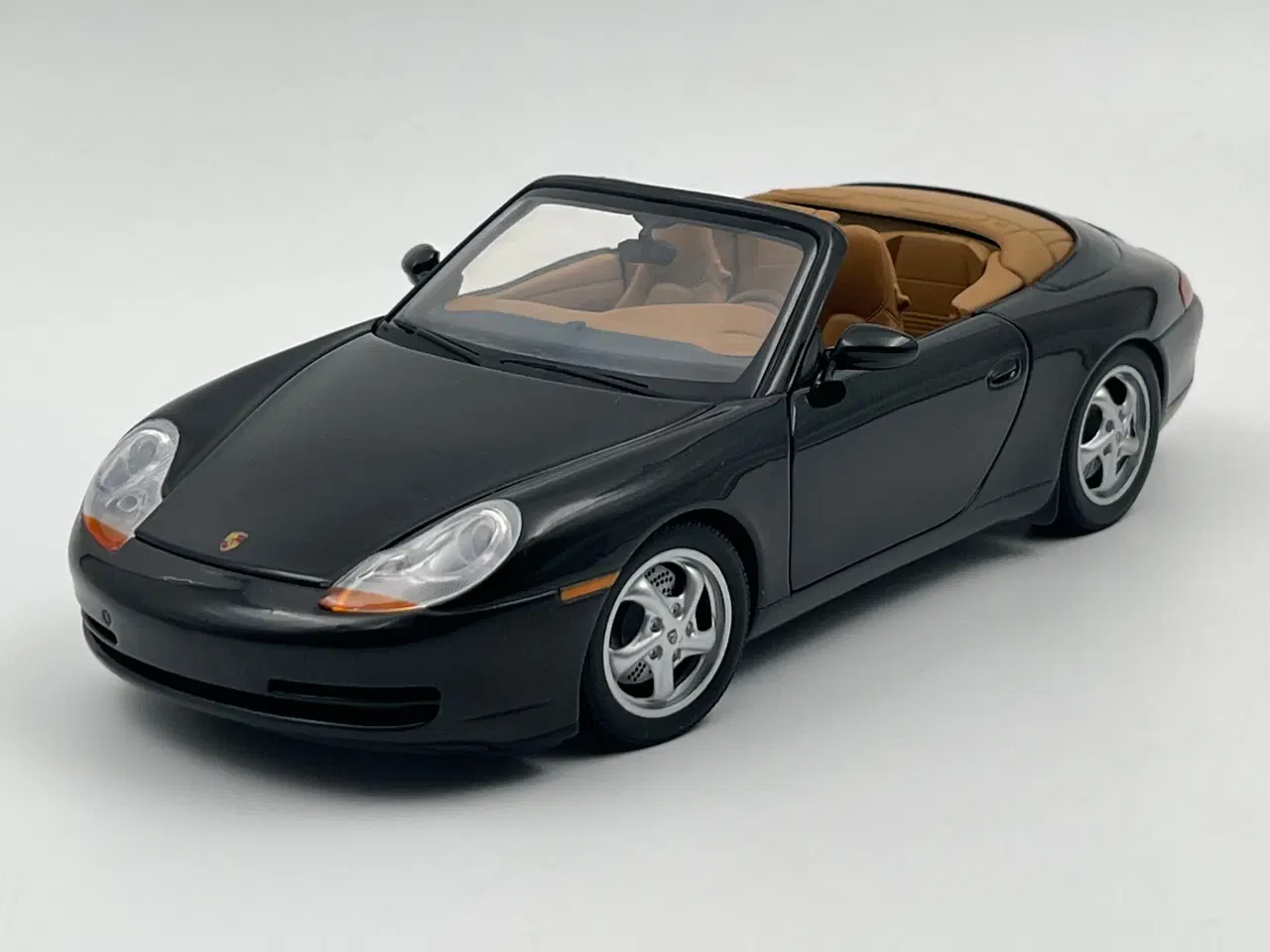 Billede 2 - 1998 Porsche 911 (996) Carrera Cabriolet 1:18