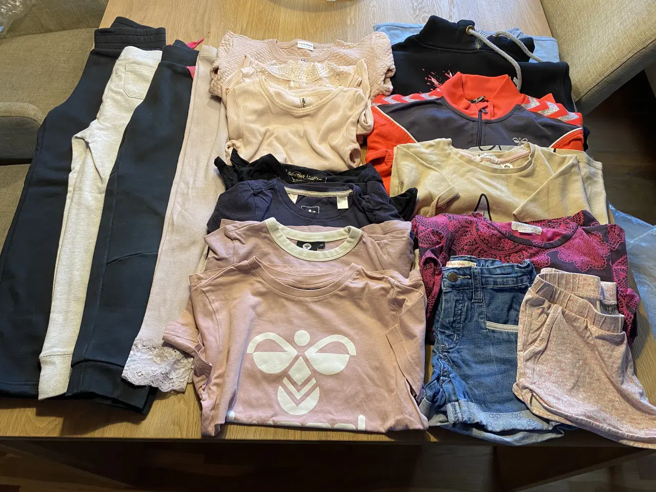 Billede 18 - Nattøj str. 128, kjole 128. mere tøj i 128