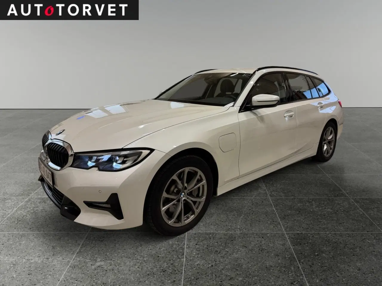 Billede 1 - BMW 330e 2,0 Touring Advantage aut.