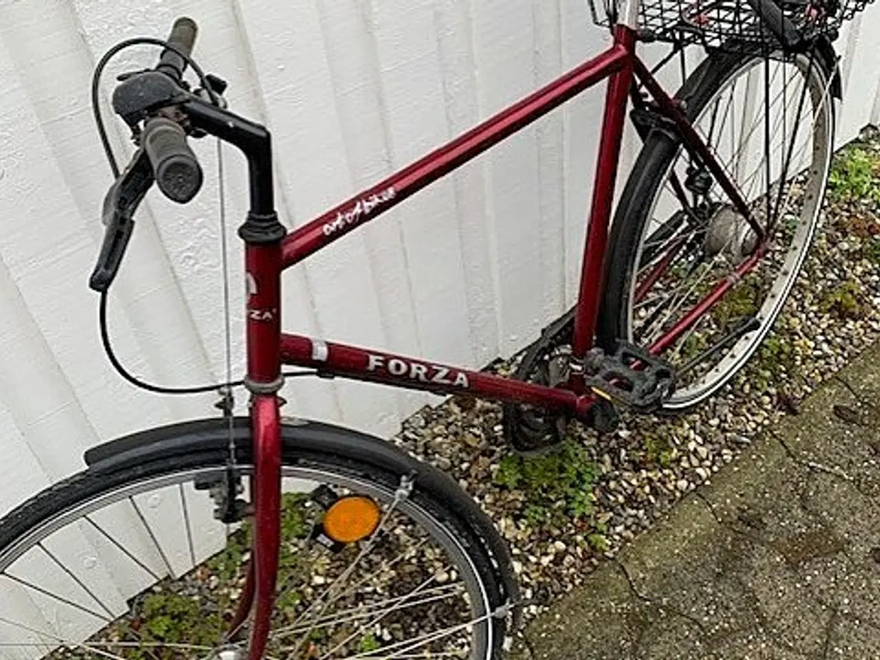 Billede 2 - Velholdt rød herre Forza CityBike 27".