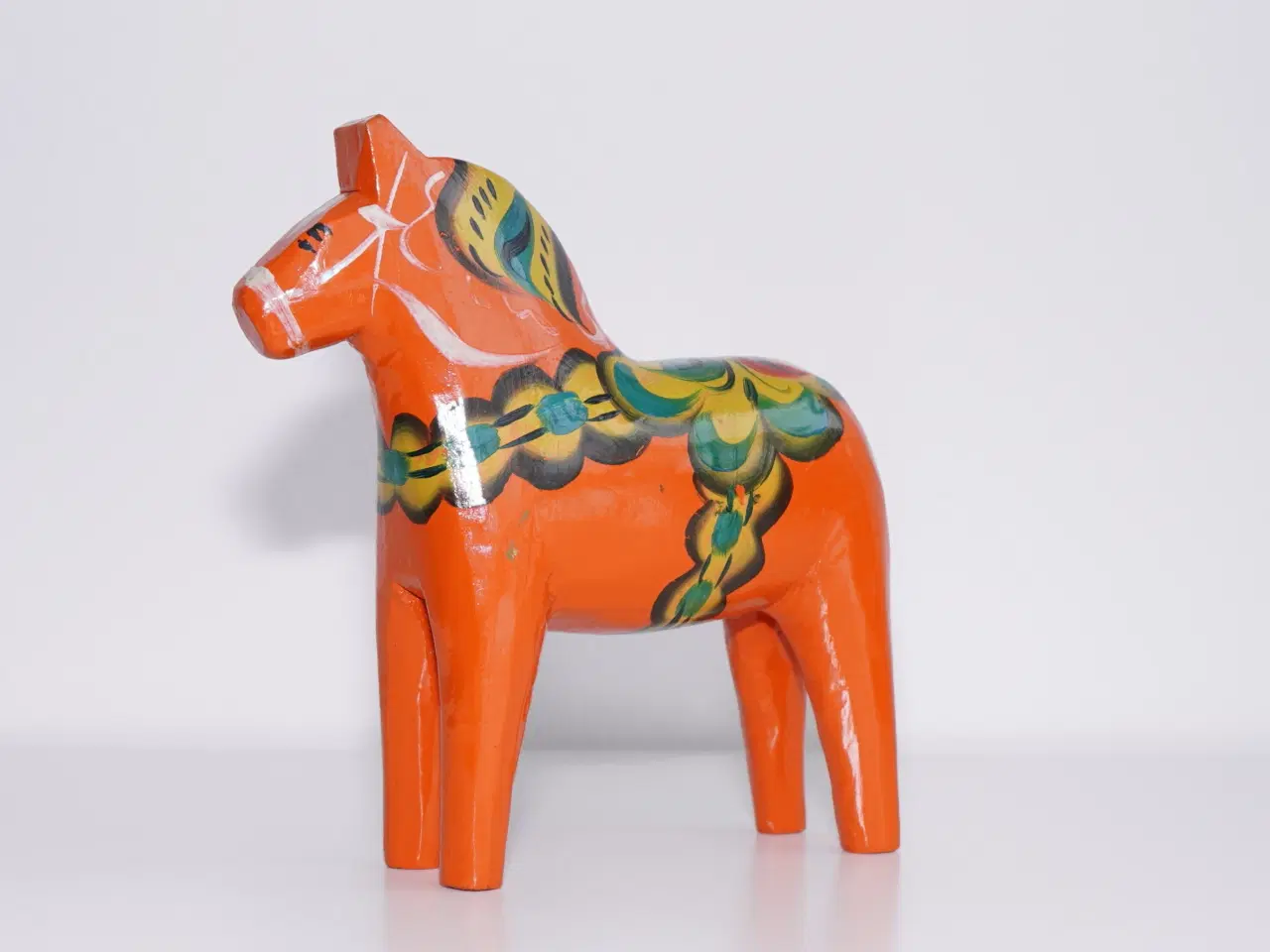 Billede 7 - 3 Dalarheste håndskåret i træ og håndmalet