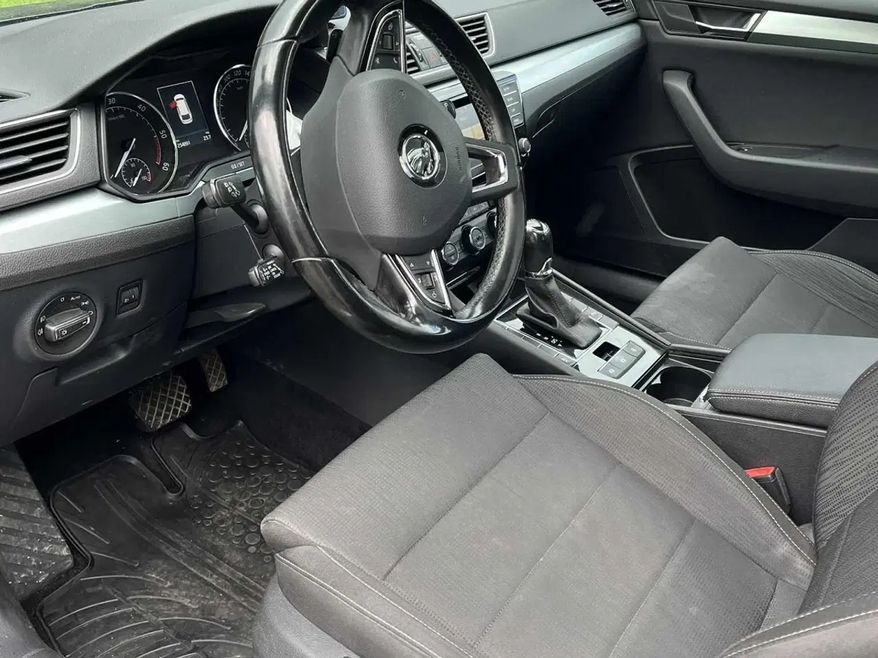 Billede 7 - Skoda Superb 2,0 TDi 150 Ambition Combi DSG