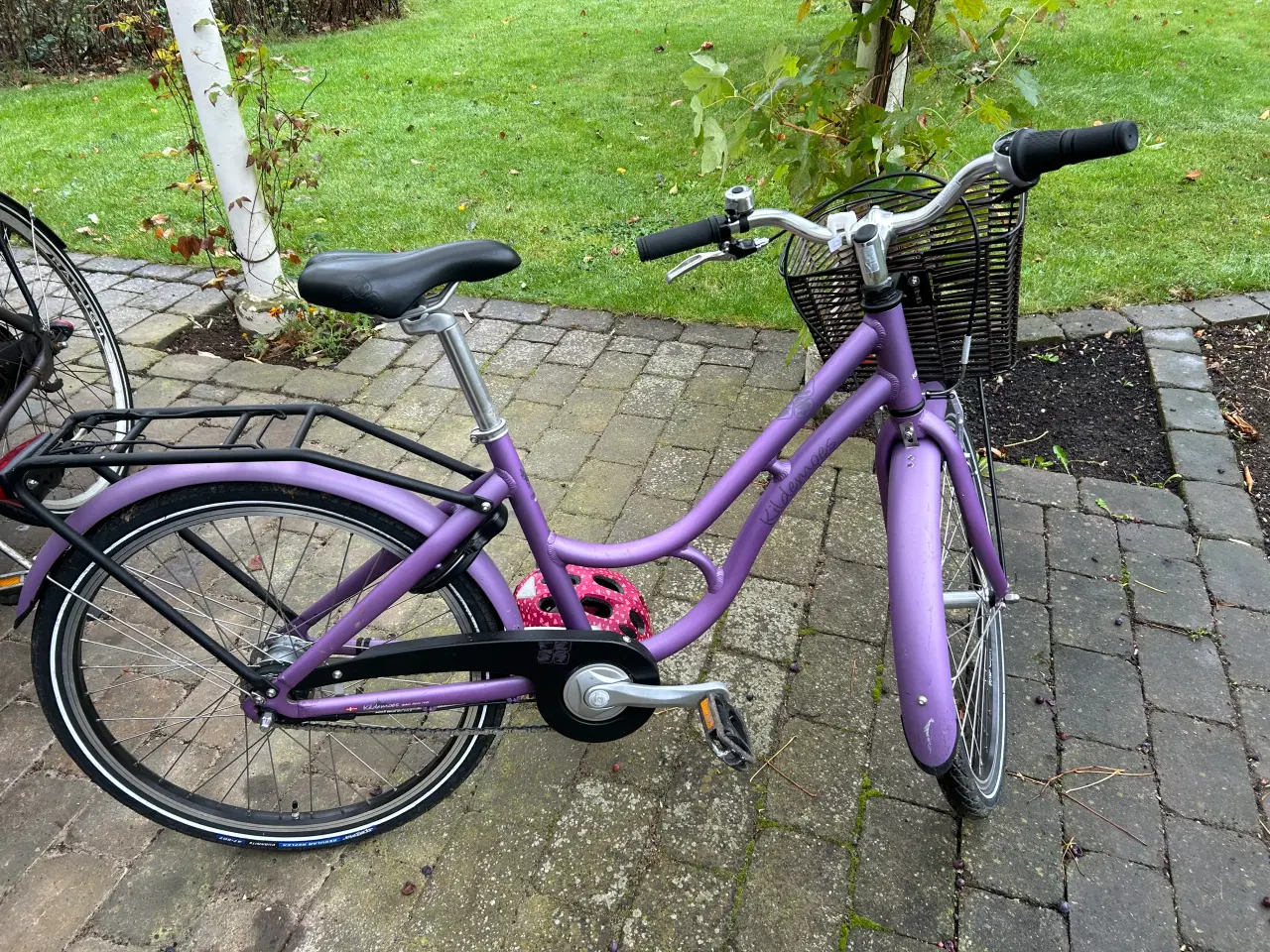 Billede 3 - Næsten ubrugt Kildemoes pigecykel 24" – lilla