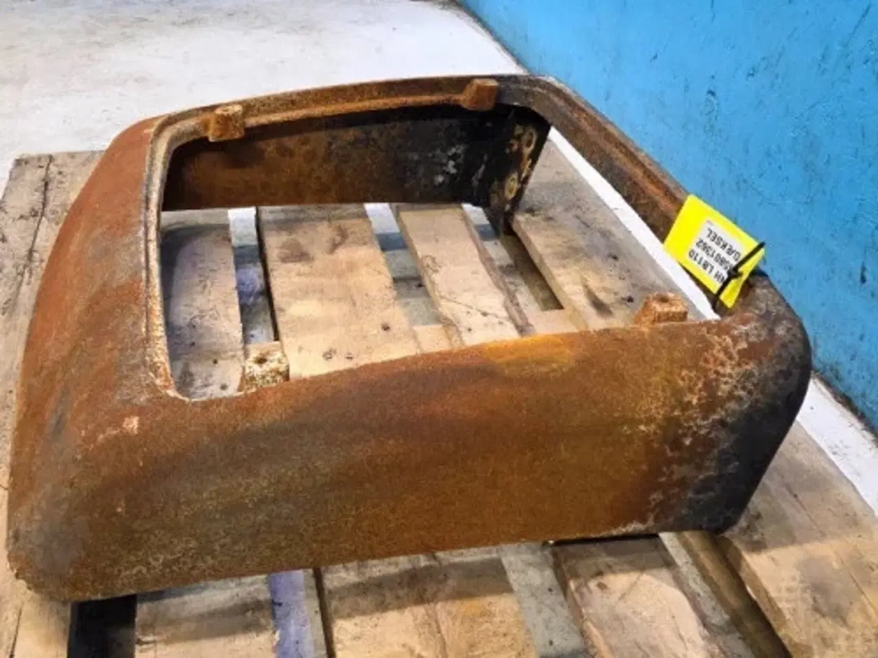 Billede 9 - New Holland LB110 Dæksel 85801362