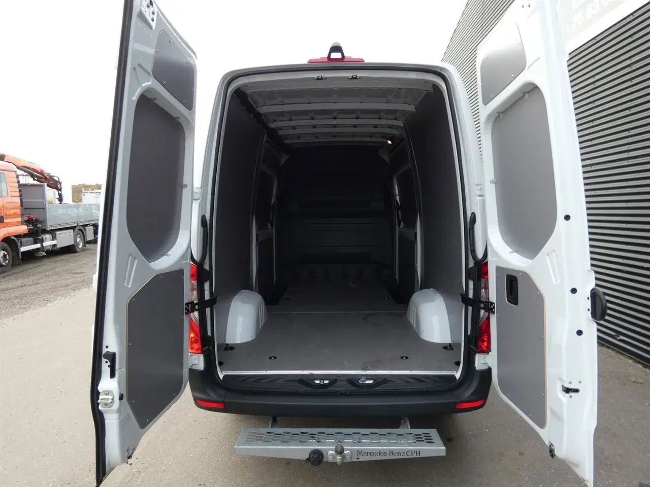 Billede 8 - Mercedes-Benz Sprinter 317 2,0 CDI A2 H2 RWD 9G-Tronic 170HK Van Aut.
