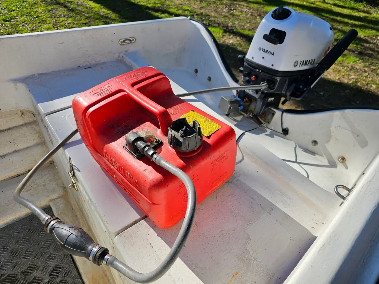 Billede 9 - 14 fods jolle, 6 HK Yamaha på Brenderup trailer