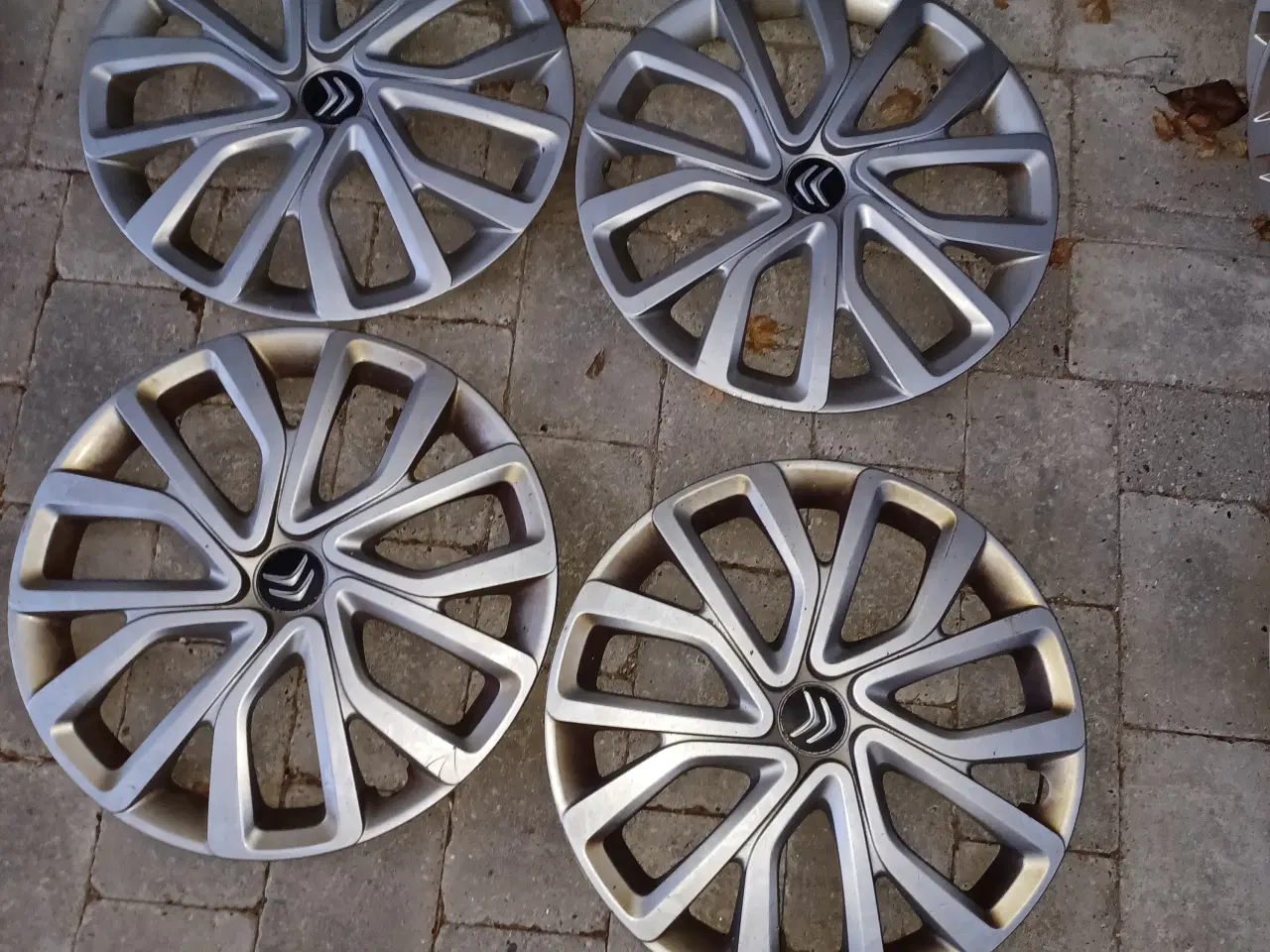 Billede 4 - Peugeot / Citroen hjulkapsler.