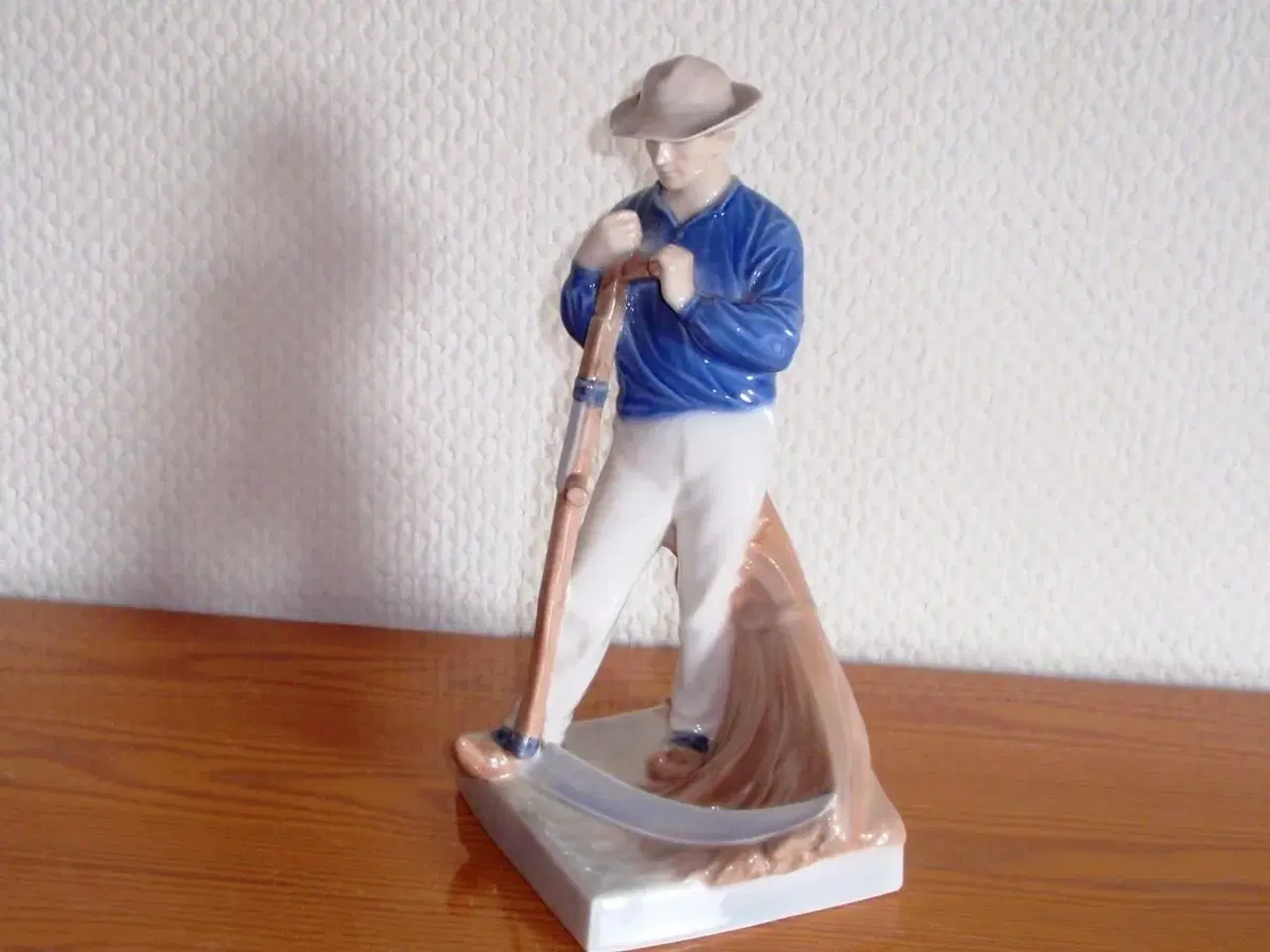 Billede 1 - Royal Copenhagen figur nr 685