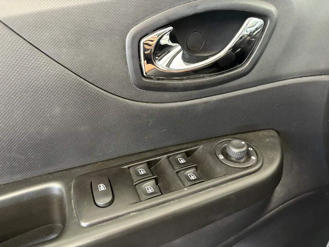 Billede 14 - Renault Captur 0,9 TCE Expression Energy 90HK 5d