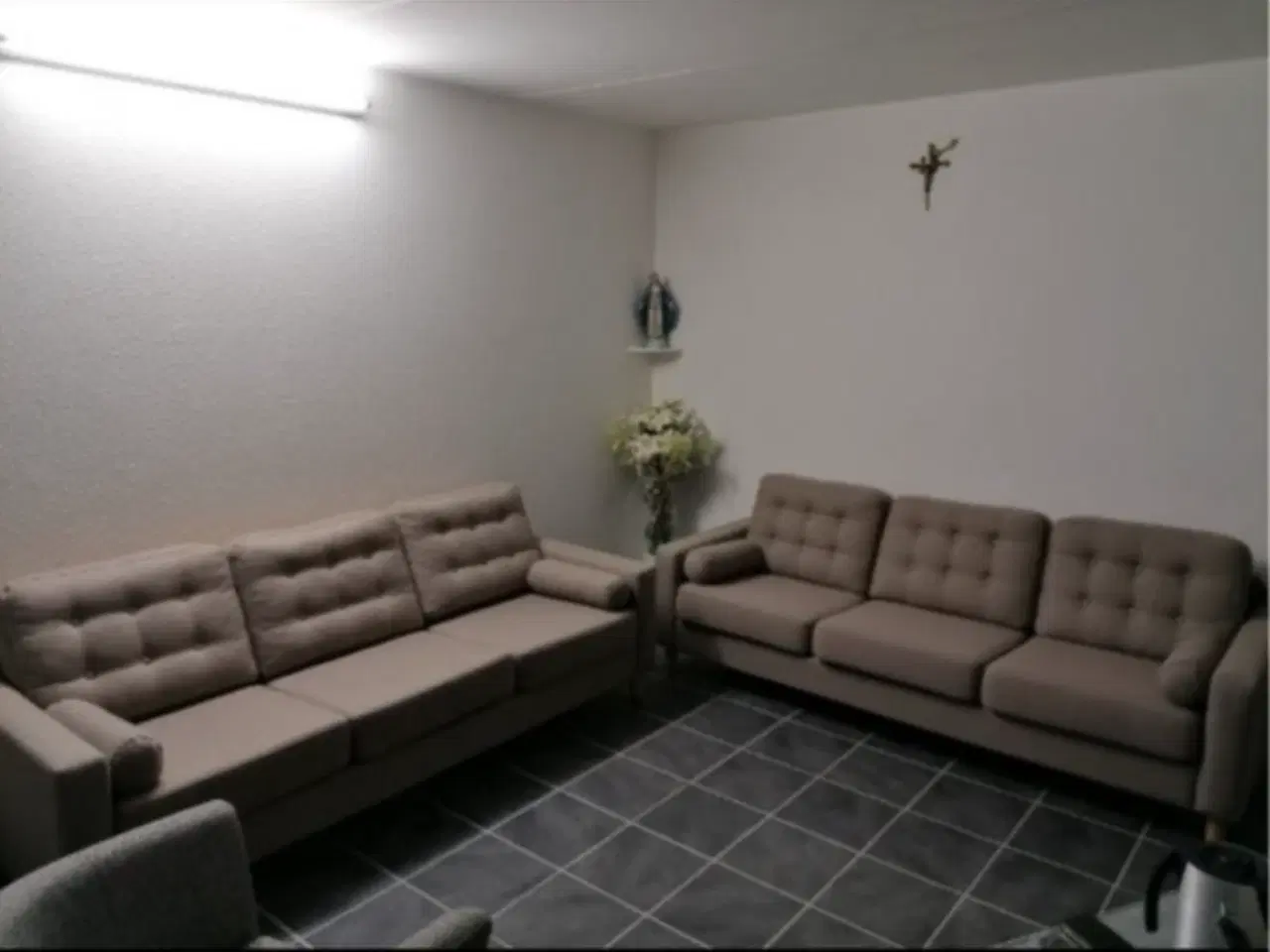 Billede 3 - To sofabordet til 6 person 1 stk for 2500kr og 2 f