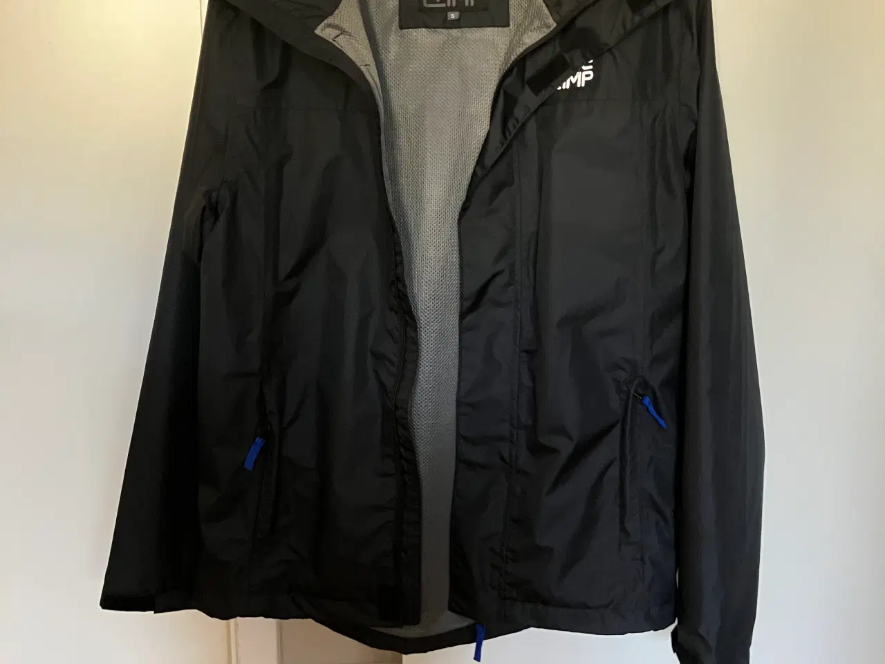Billede 1 - Regnjakke Basecamp sort str. herre small