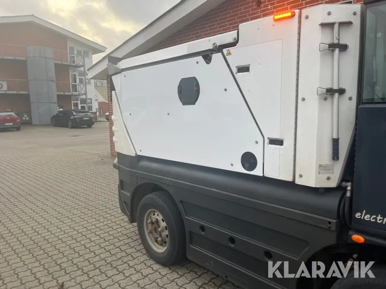 Billede 11 - Fejemaskine eSwingo 200+