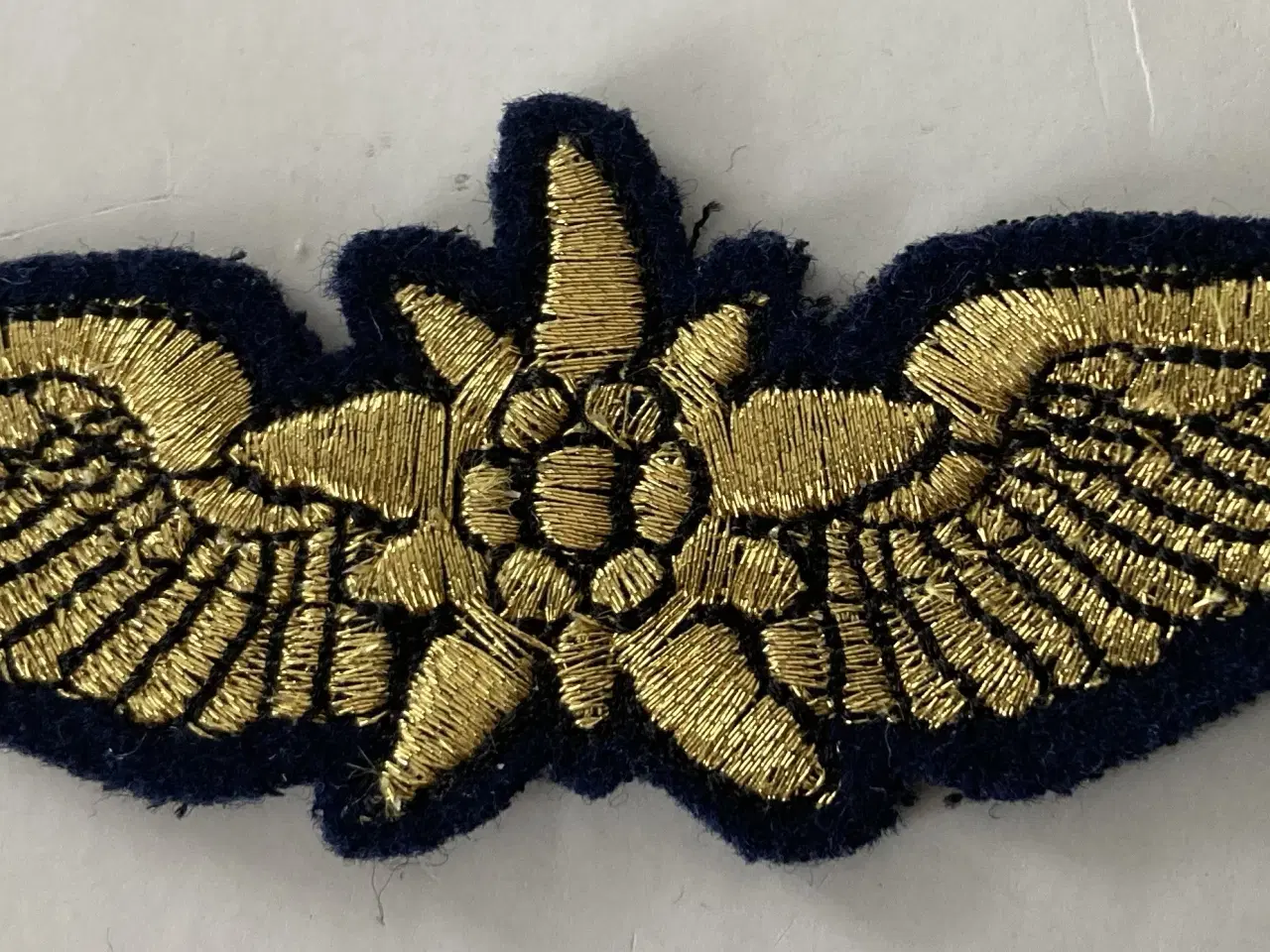 Billede 1 - Kasket emblem Pilot / Kaptajn Flyselskab Edelweiss